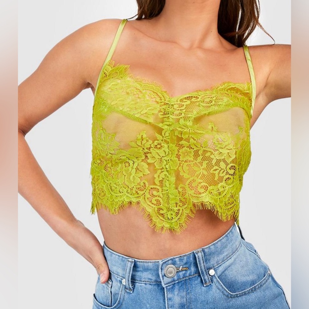 BooHoo Lime Eyelash Lace Strappy Bralette Top Size 8. NWT.
